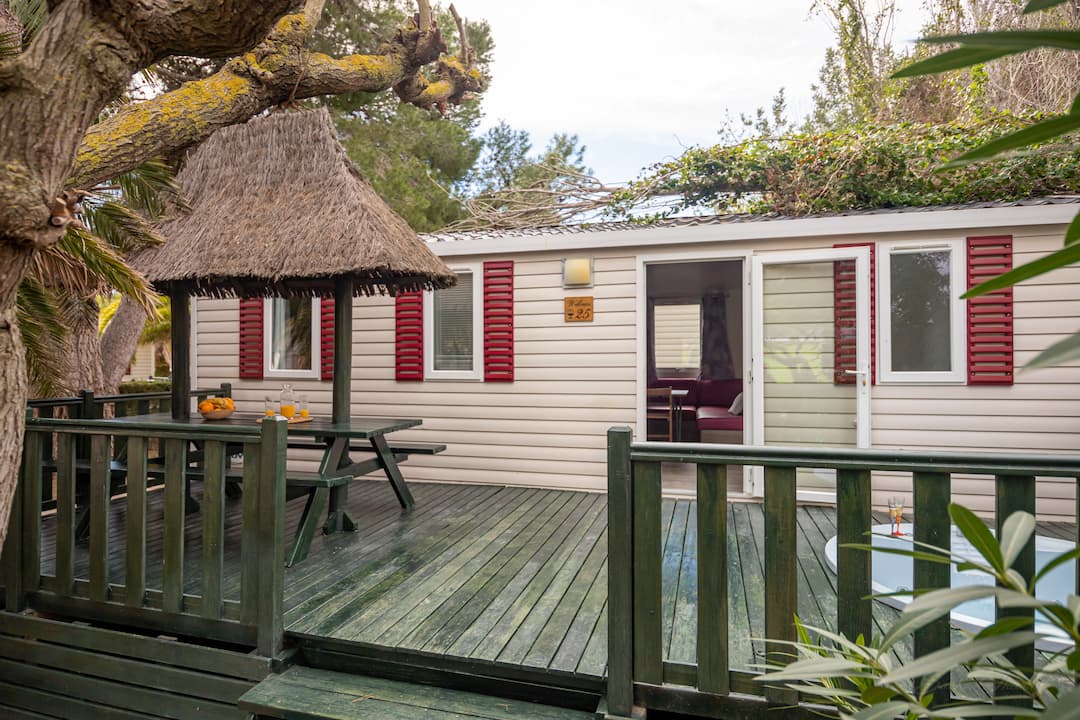 Cottage Wellness 6P